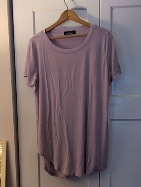 Women's Short Sleeve Scoop Neck Top - Light Lilac